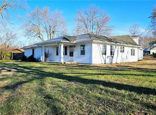 1213 S Maguire St, Warrensburg, MO 64093