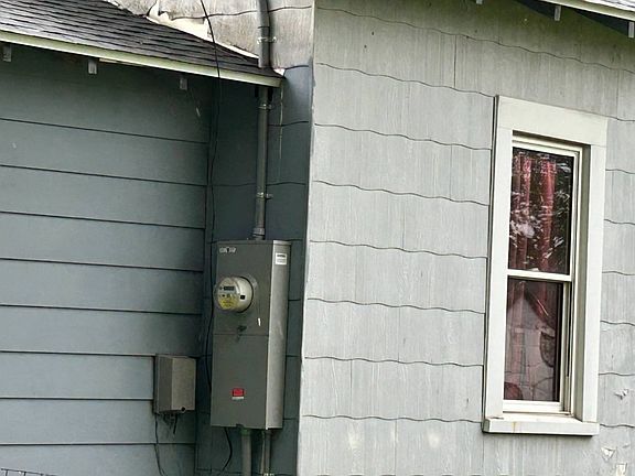 4th image of 1610 9th St