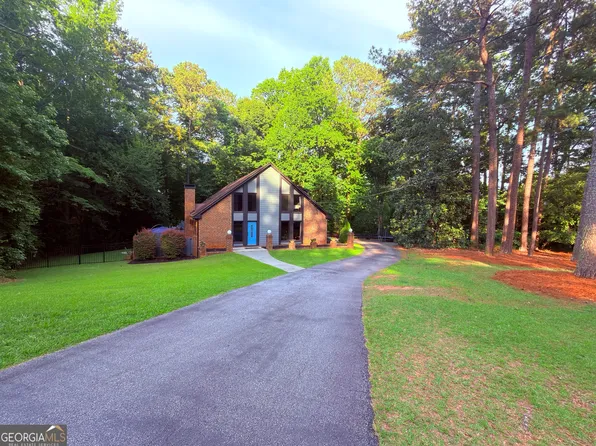 1605 Saint Tropez Way, Sandy Springs, GA 30350
