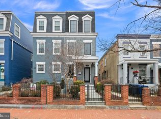 330 16th St SE UNIT 2, Washington, DC 20003