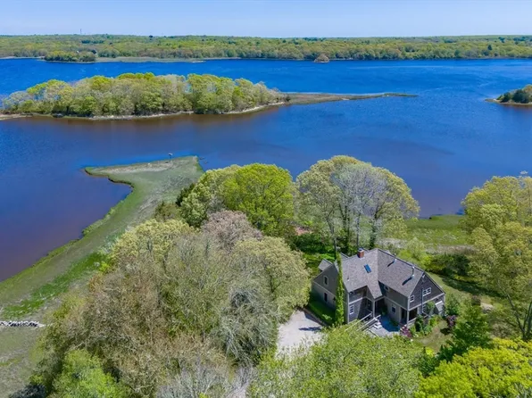 246 River Rd, Westport, MA 02790