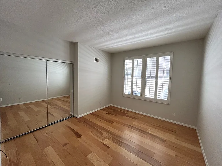8132 E Hillsdale Dr — Photo 37