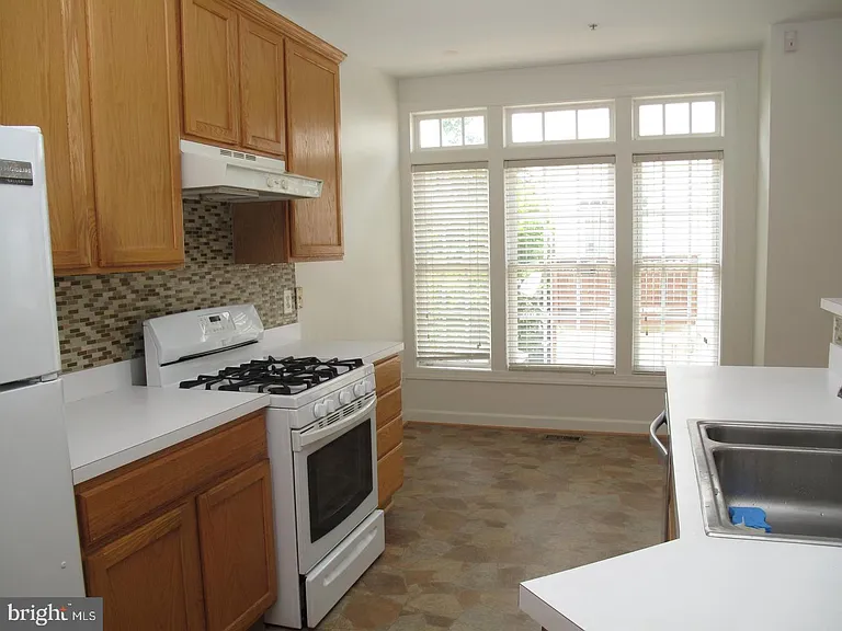 8176 Skelton Cir — Photo 4