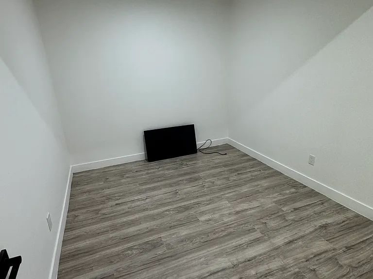 3350 Twincreek Ct — Photo 23