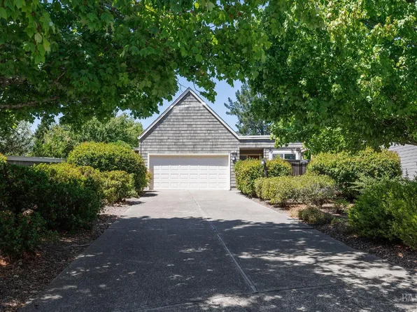 130 Calle Petite Sarah, Sonoma, CA 95476