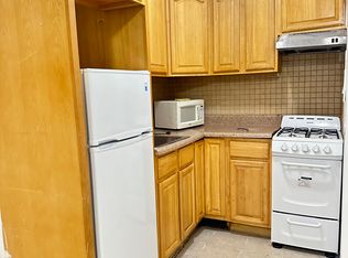 81 Saint James Ter #1, Yonkers, NY 10704