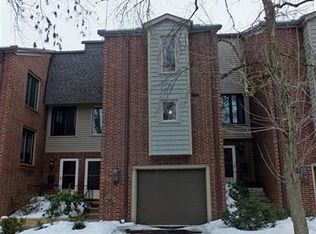 6882 W Fitzwater Rd #42, Brecksville, OH 44141