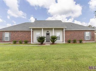 9465 Pecan Tree Dr, Baton Rouge, LA 70810