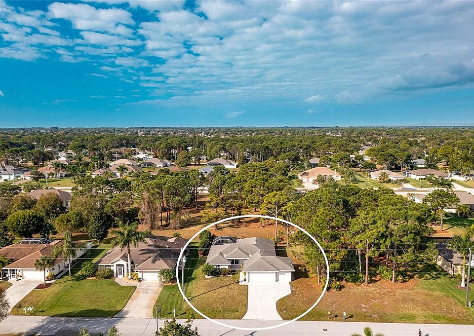 1st image of 49 Broadmoor Ln