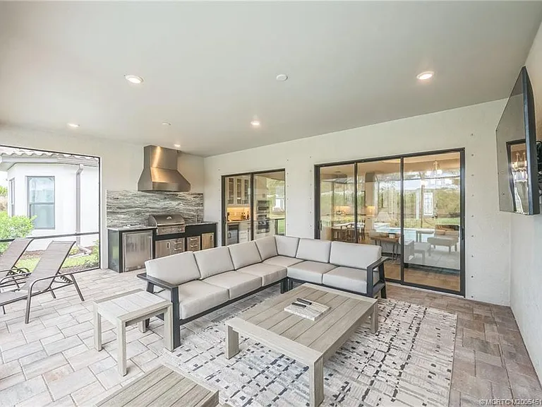 15111 Pescara St — Photo 34