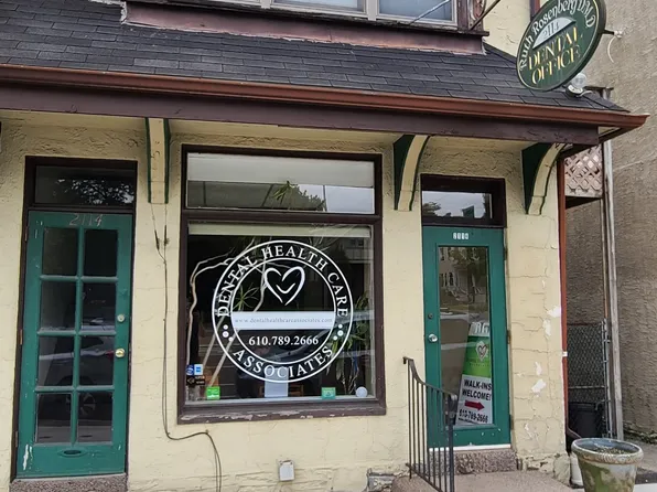 2114 Darby Rd Floor 2, Havertown, PA 19083