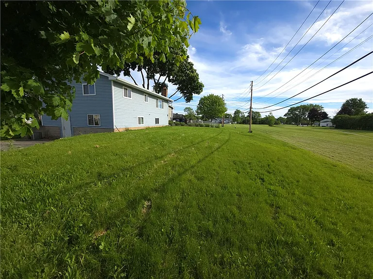 55 Agar Ave — Photo 6