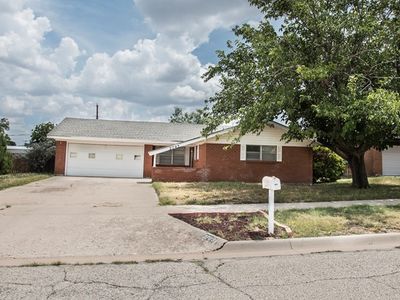 2703 Lynn Dr, Big Spring, TX, 79720