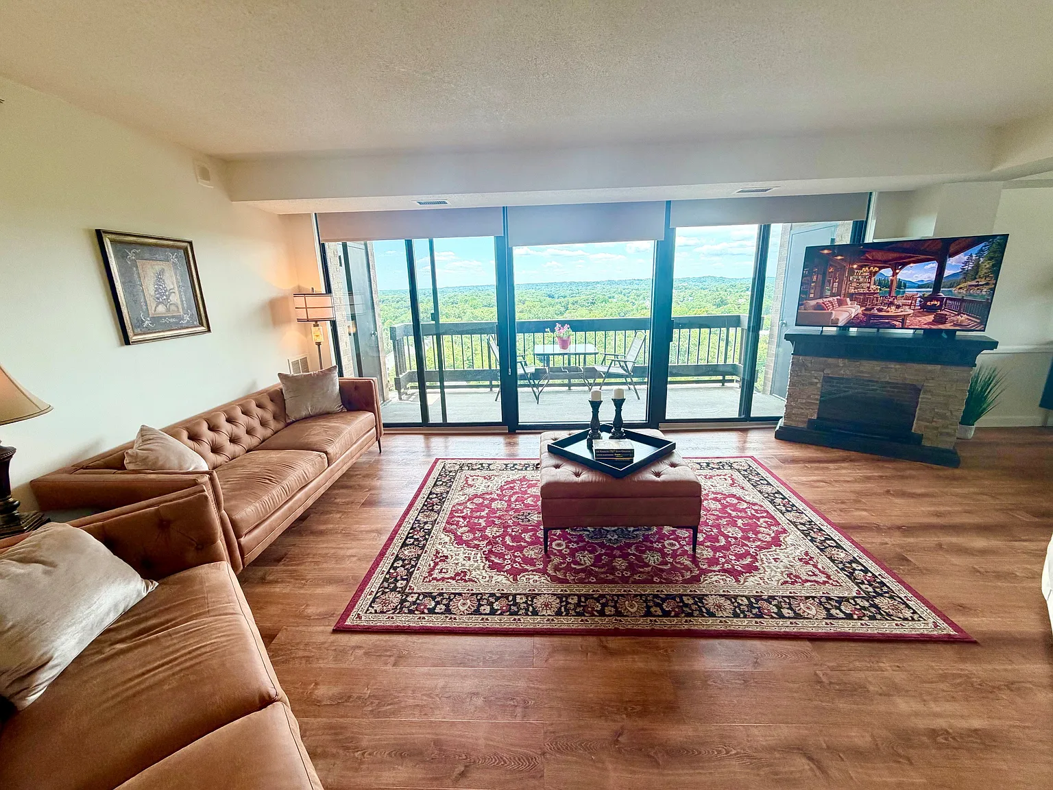 2 bed, 1259 sqft, $3,200 — Photo 1