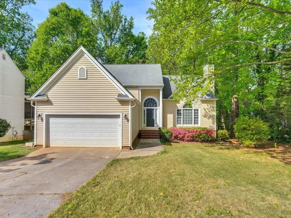 102 Durington Pl, Cary, NC 27518