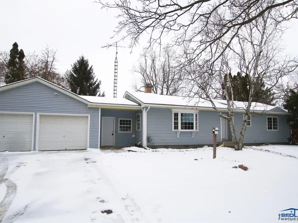 110 W Fauble St, Durand, MI 48429