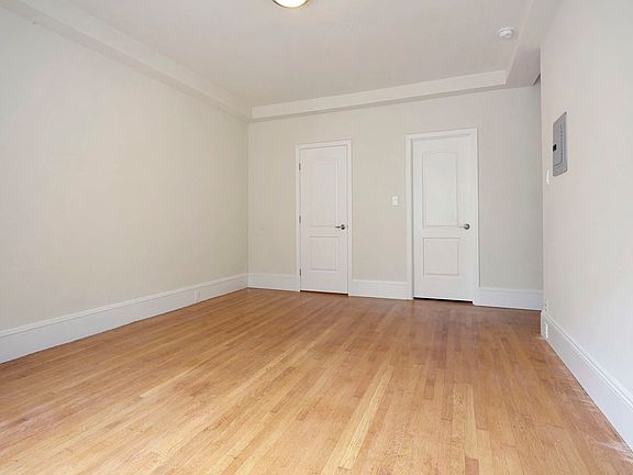 3rd image of 828 Jones St APT 22