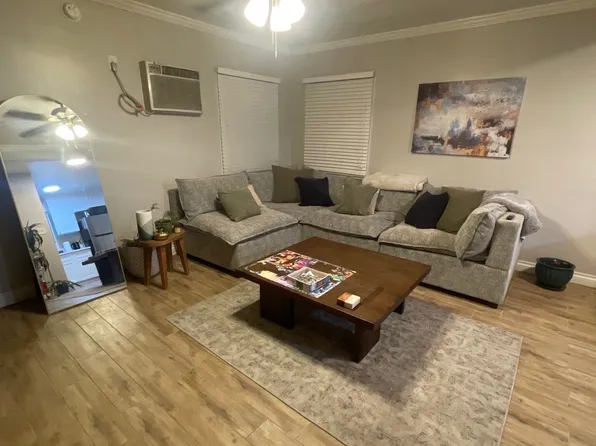 11445 Oxnard St, North Hollywood, CA 91606