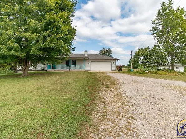 5700 NE Indian Creek Rd, Topeka, KS 66617