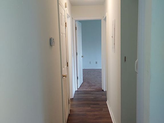 5th image of 919 Old Manor Rd