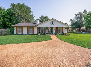 2604 W Gay Ave, Gladewater, TX 75647