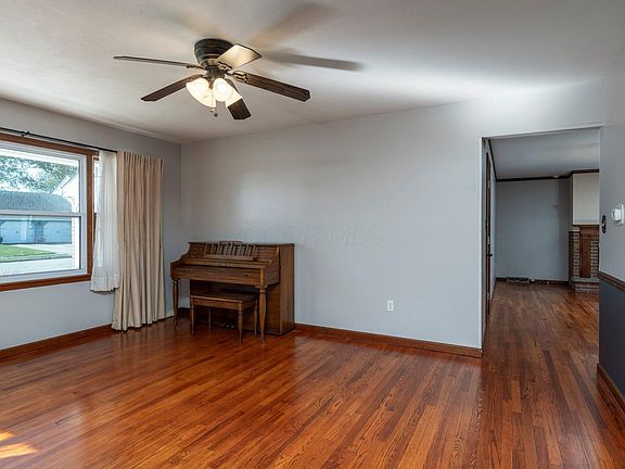 5th image of 558 Damon Dr
