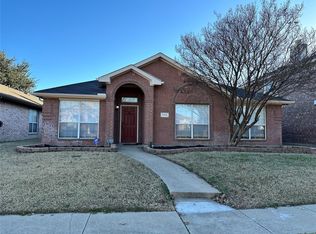 7706 Harbor Dr, Rowlett, TX 75088