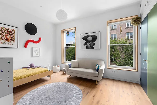 Rented by Compass | media 19