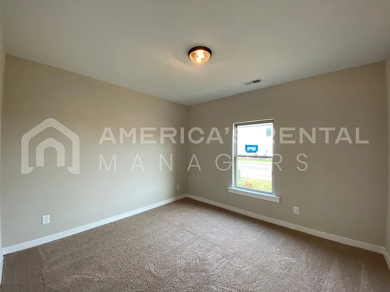 250 County Road 1701 — Photo 7