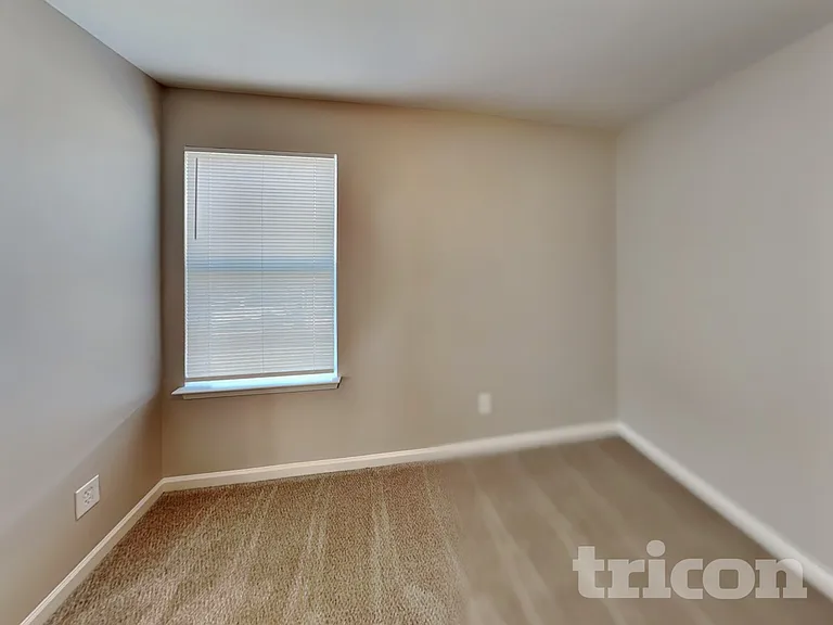 120 Altondale Dr — Photo 13