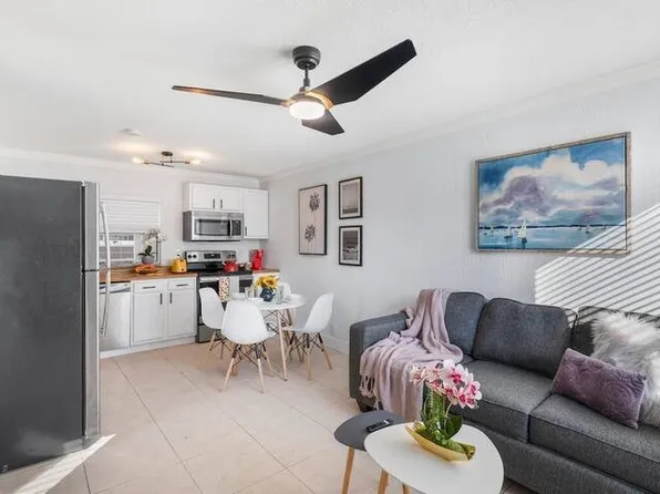 615 1/2 El Vedado Ct W #2, West Palm Beach, FL 33405