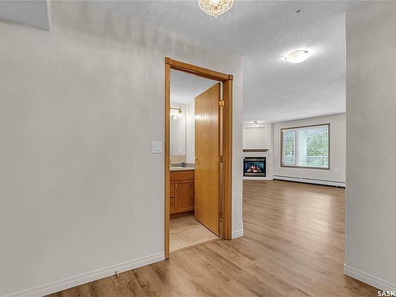 4th image of 325 Keevil Cres #216