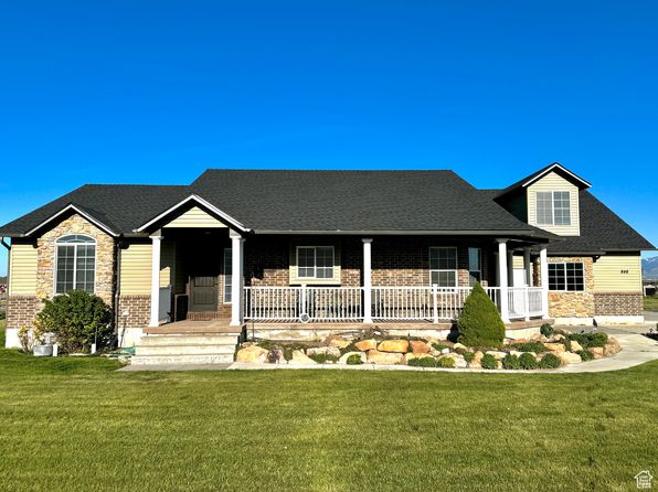 848 N Cooley St W, Grantsville, UT 84029