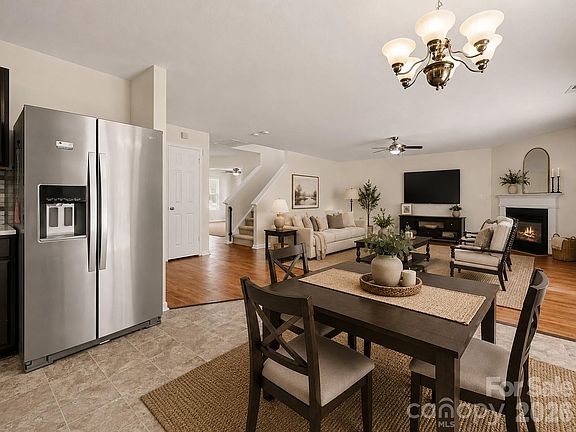 4th image of 10912 Thousand Oaks Dr