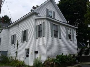 209 Beacon St, Clinton, MA 01510
