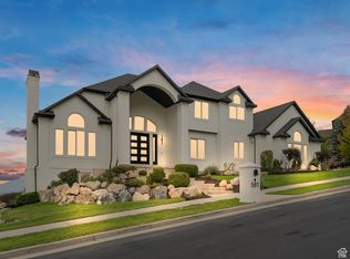 581 E Draper Woods Way, Draper, UT 84020