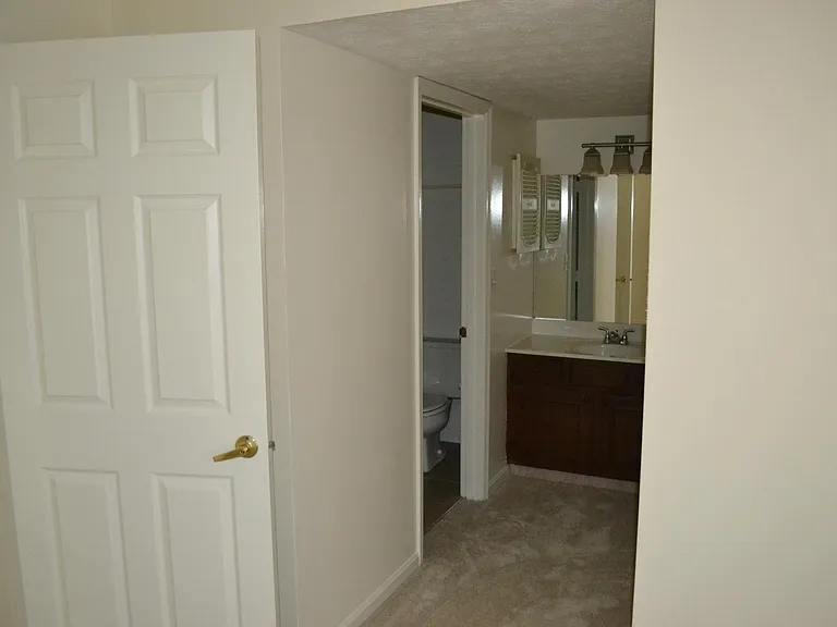 10555 Montgomery Rd #72 — Photo 14