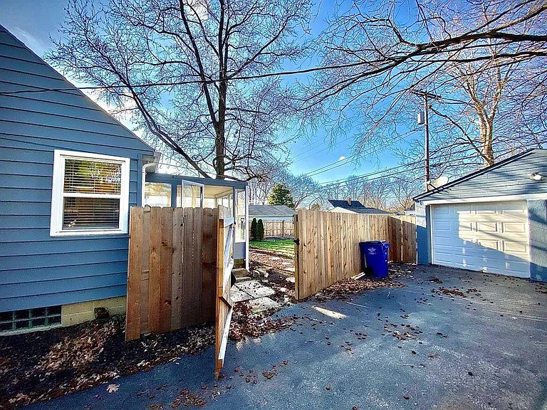 2608 Bristol Rd — Photo 17