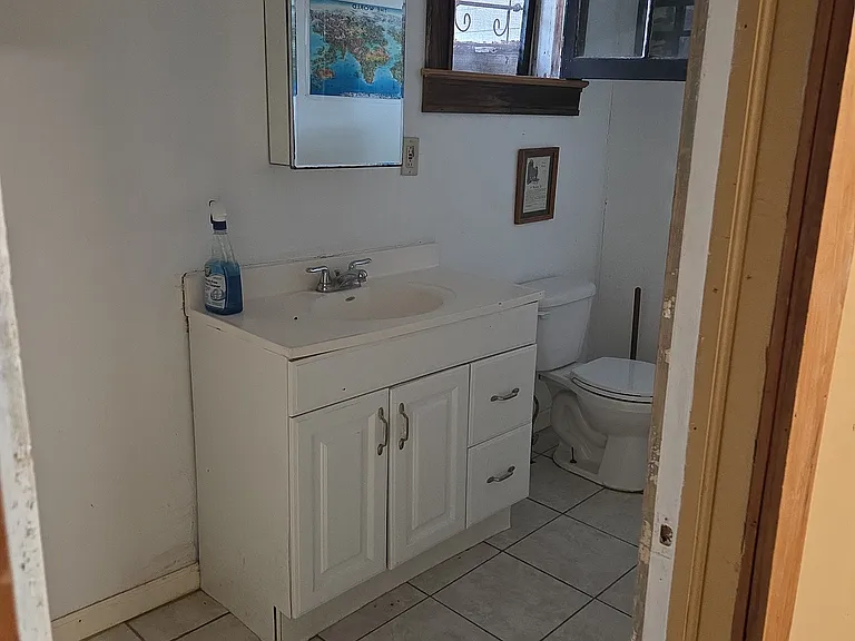 5015 La Salle St — Photo 11