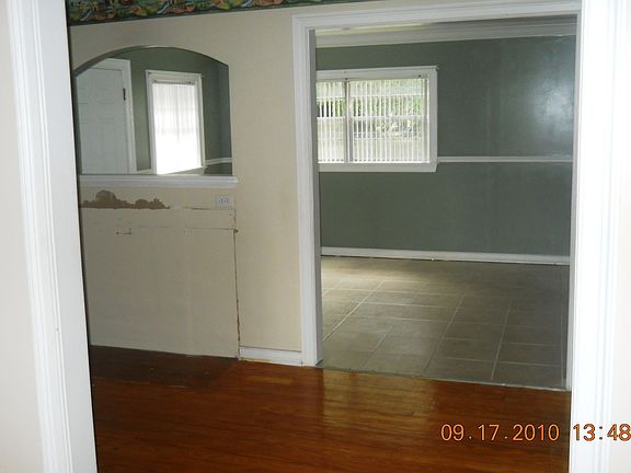 3rd image of 1608 Virginia Ave