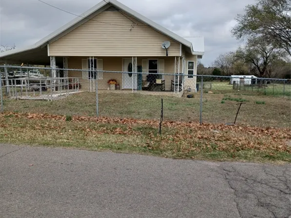 701 W North Ave, Checotah, OK 74426
