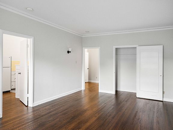4th image of 1440 Floribunda Ave #202