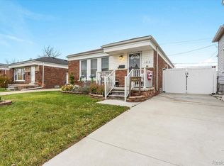 4676 17th St, Wyandotte, MI