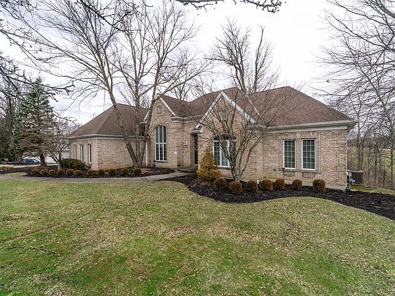 2nd image of 733 Gallant Fox Ln