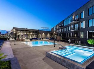 3633 N Sheffield Ave #634, Chicago, IL 60613