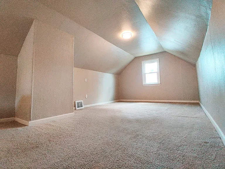 12605 Shady Oak Blvd — Photo 10