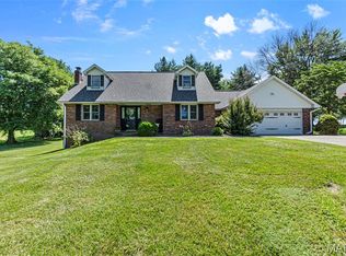 302 Country Ln, Jackson, MO 63755