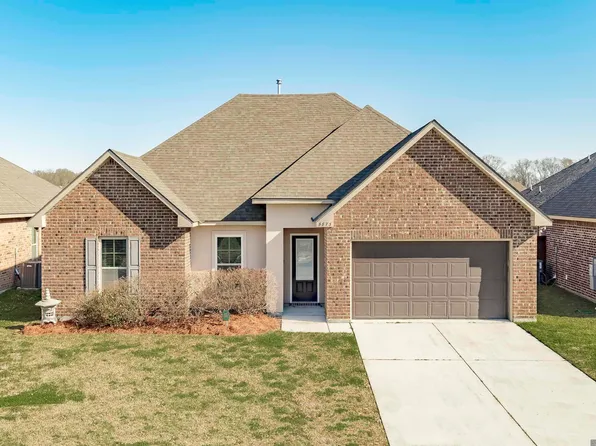 8873 Redwood Lake Blvd, Zachary, LA 70791