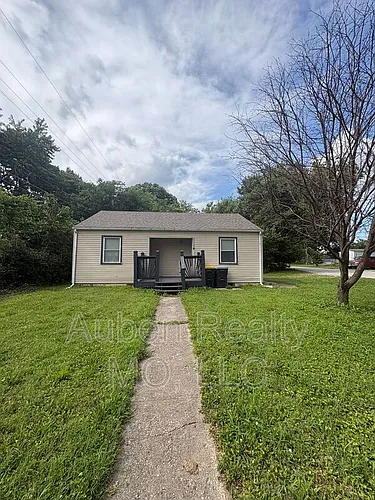 1114 NE 43rd Ter Photo 1 1114 NE 43rd Ter Photo 1