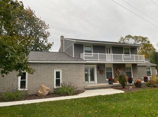 16951 Stuart Rd, Chesaning, MI 48616